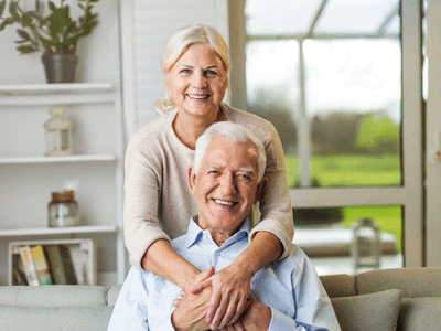 elderly-couple-smiling